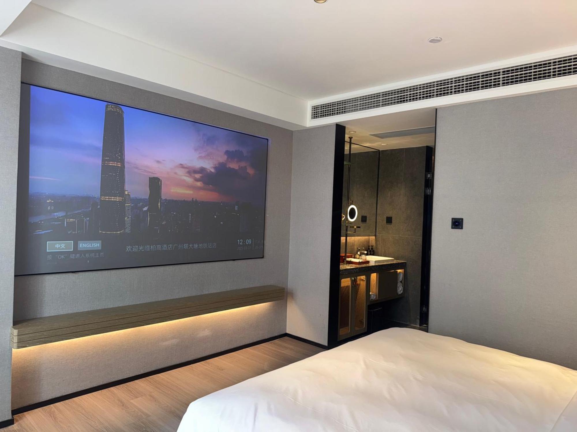 Paco Hotel Datang Metro Canton Extérieur photo