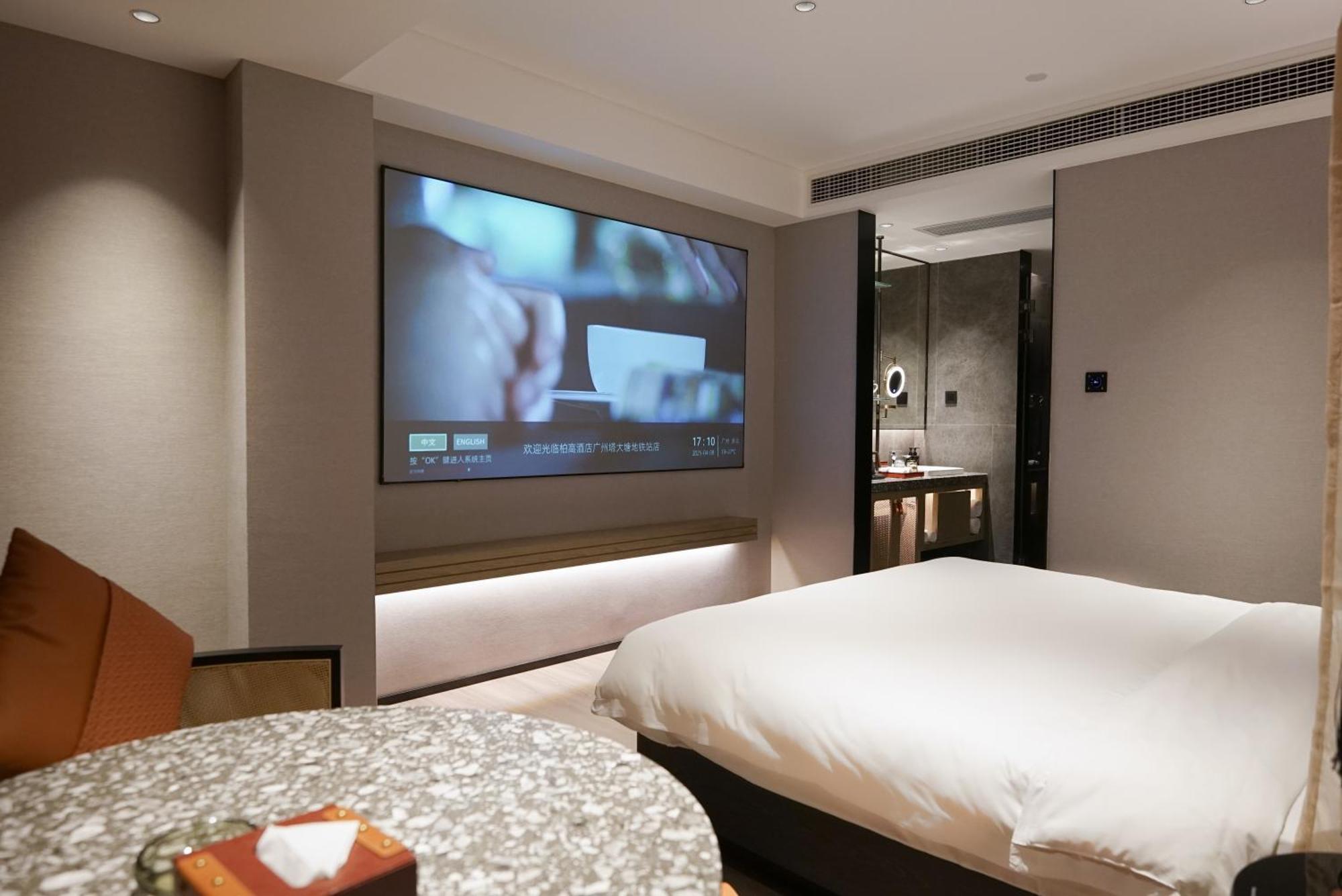 Paco Hotel Datang Metro Canton Extérieur photo