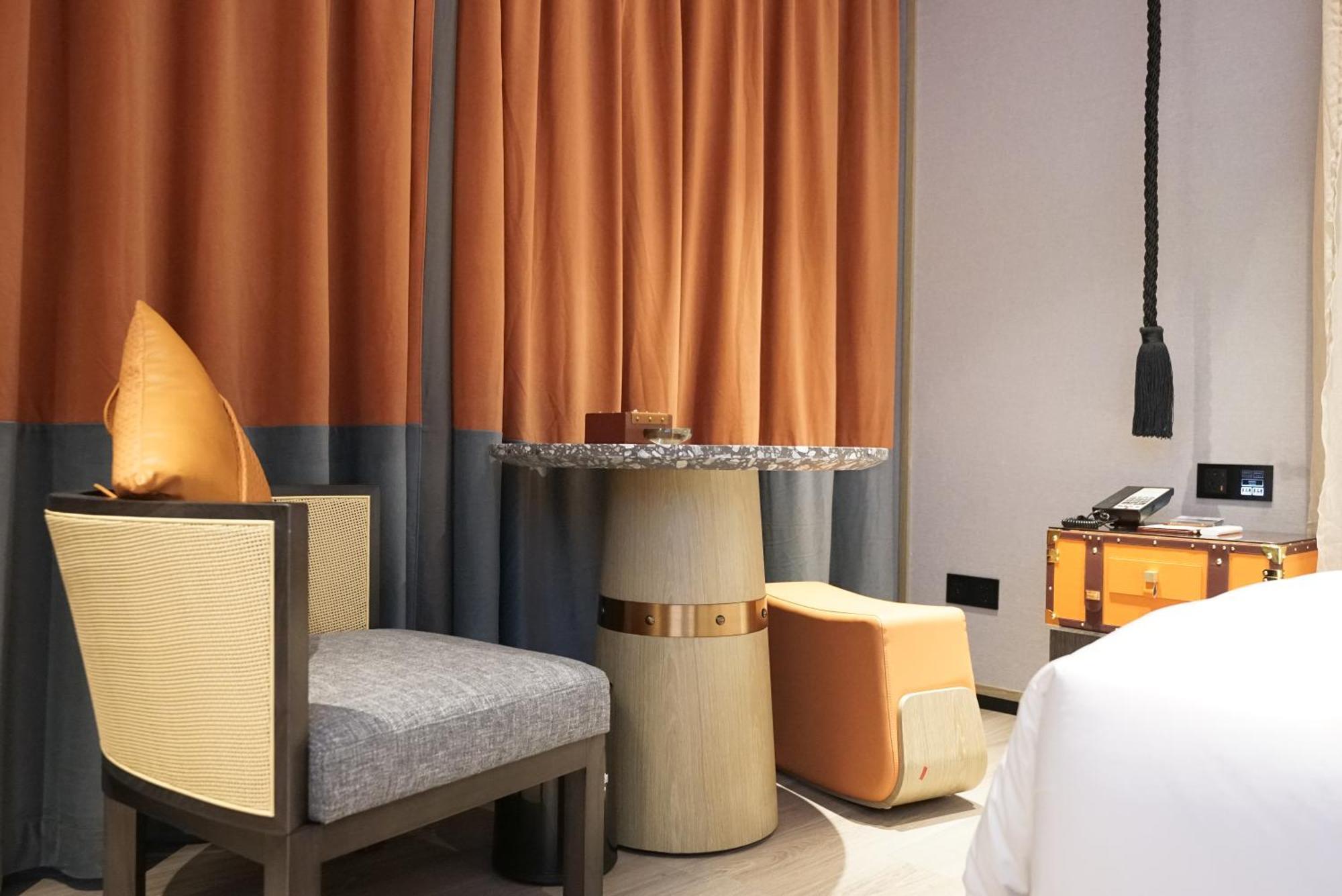 Paco Hotel Datang Metro Canton Extérieur photo